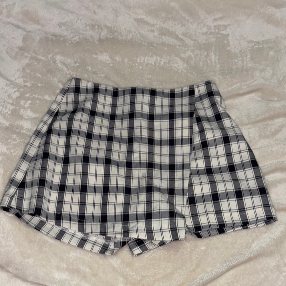 Princess Polly skort